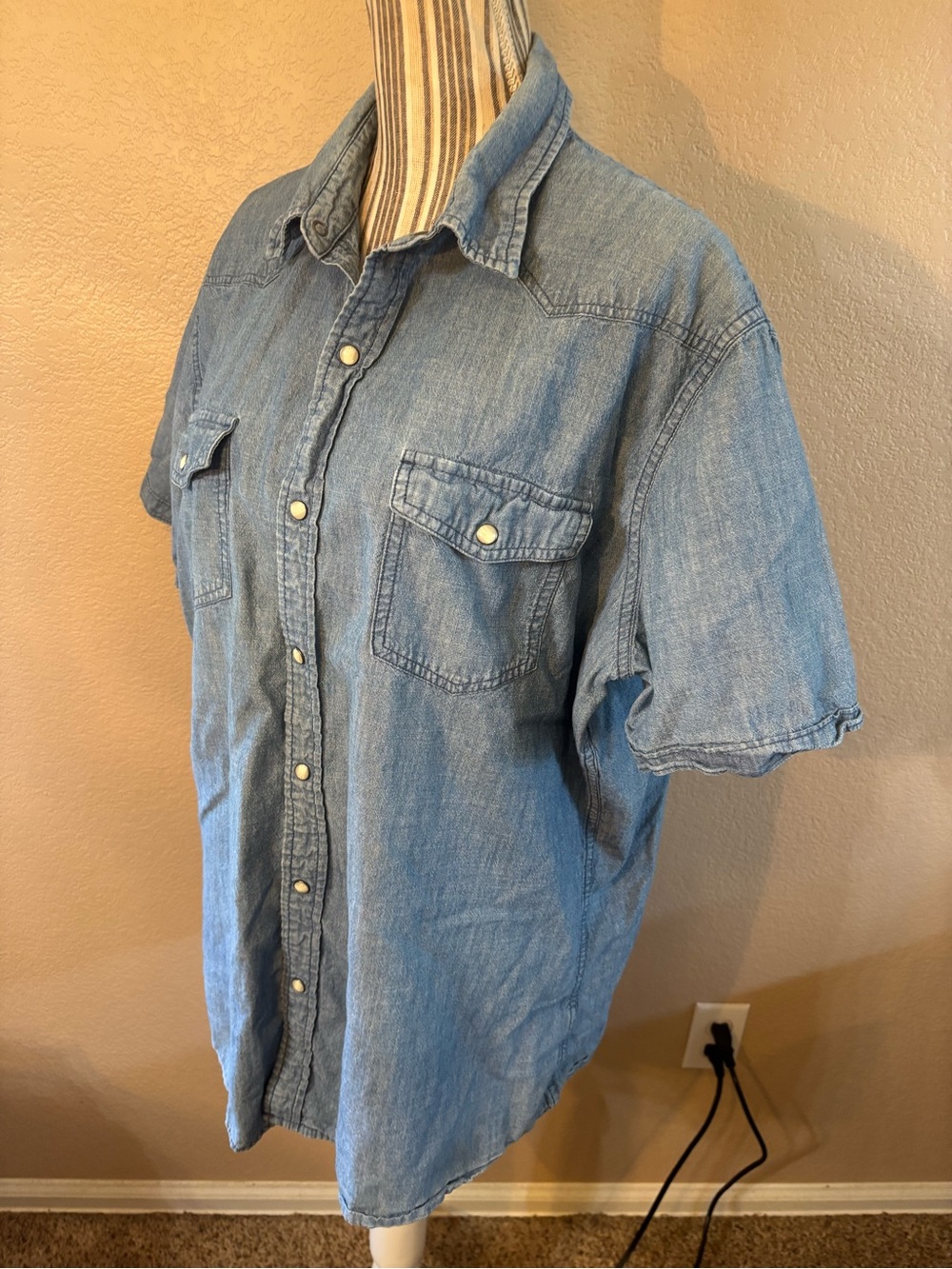 Sonoma Denim Shirt XL Short-Sleeve Light Blue Chambray Snap-Down White Buttons - Picture 7 of 13